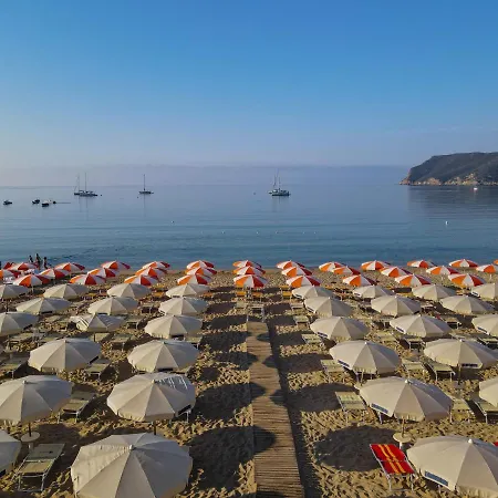 Club Resort Lacona