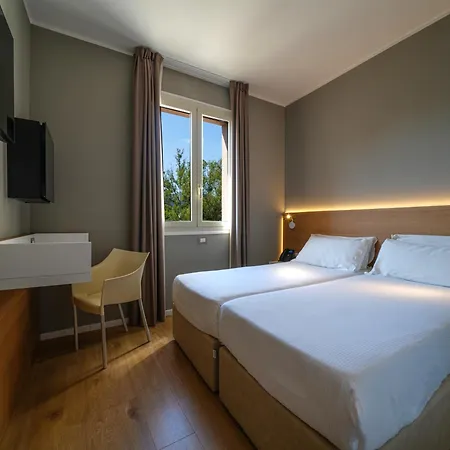 Th Resort Lacona