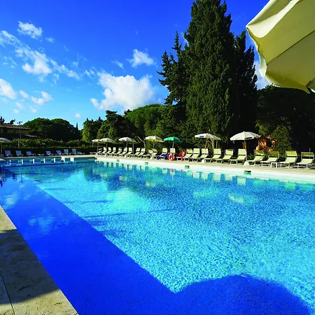 Th 4* Lacona