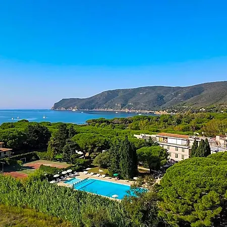 Th Resort Lacona